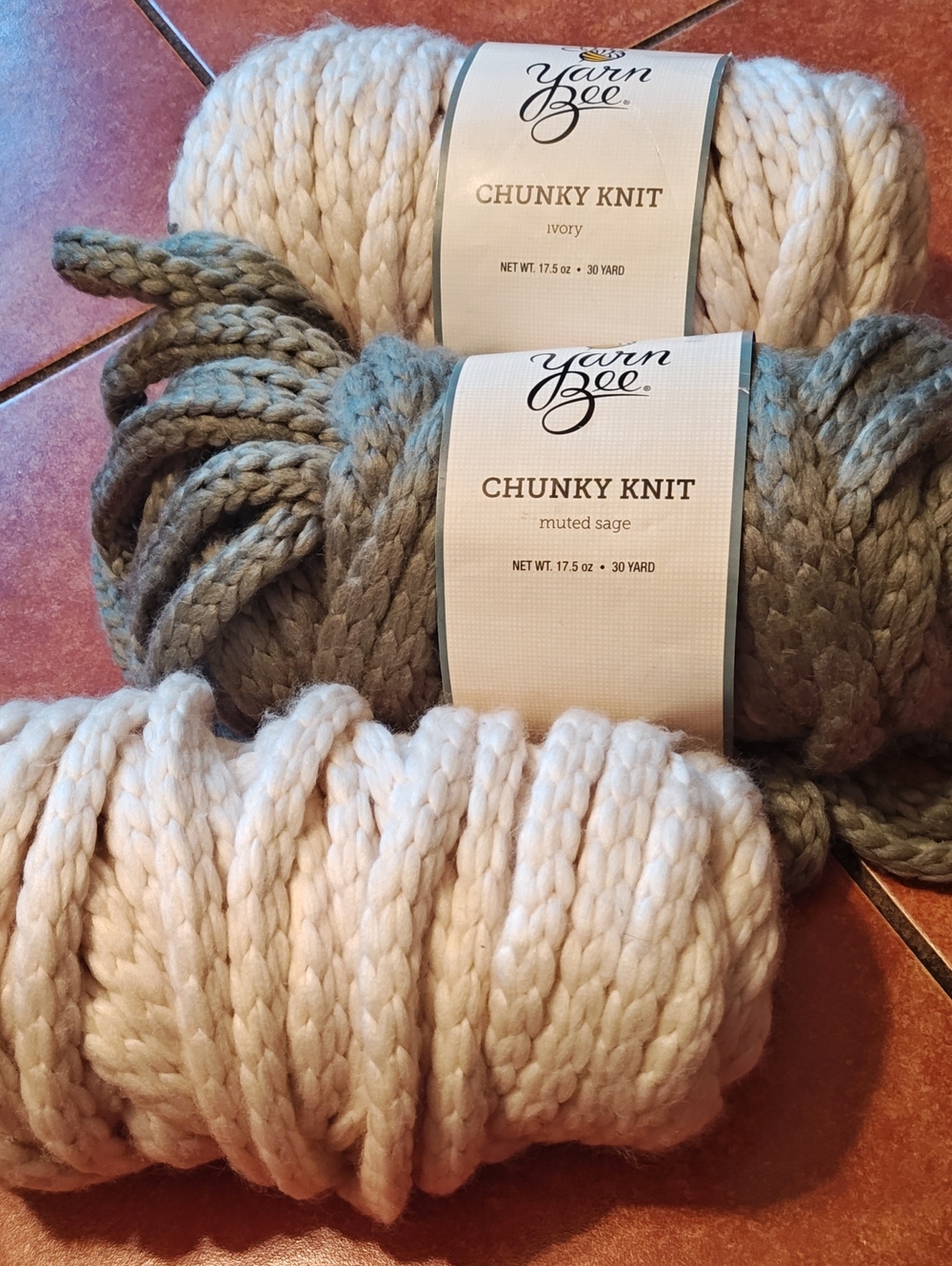 Yarn Bee Chunky Knit Yarn Bundle in Ivory and Sage